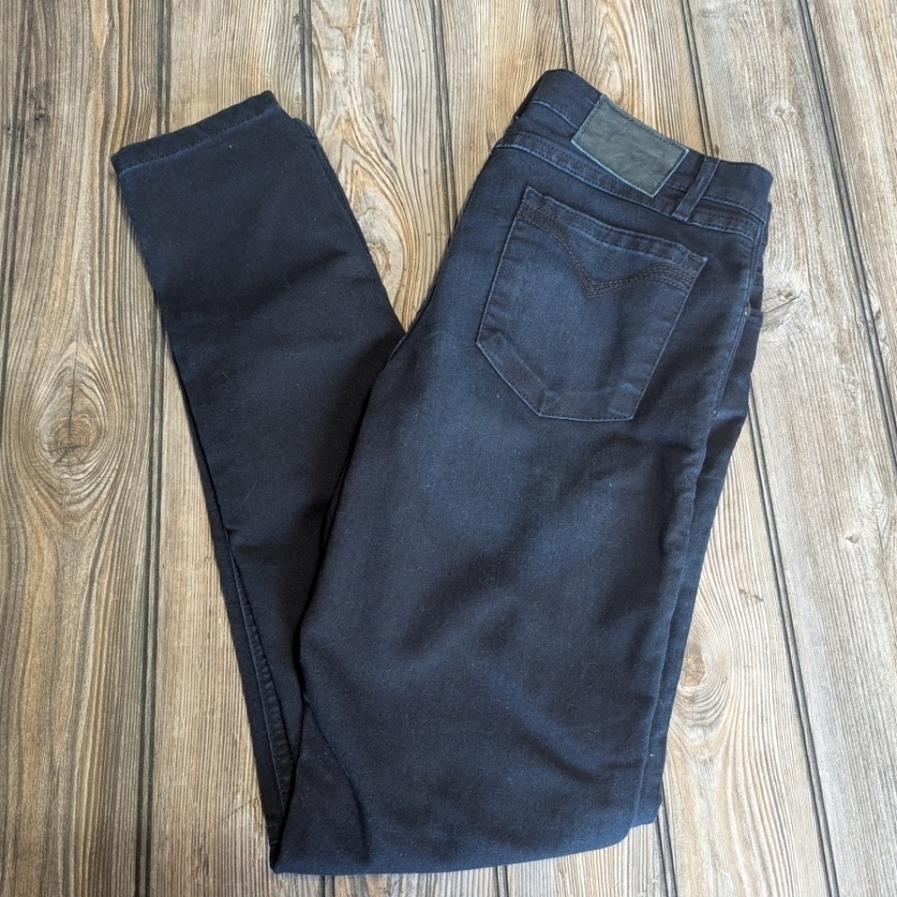 Harley Davidson size 29 skinny jeans very dark blue excellent condition stretch